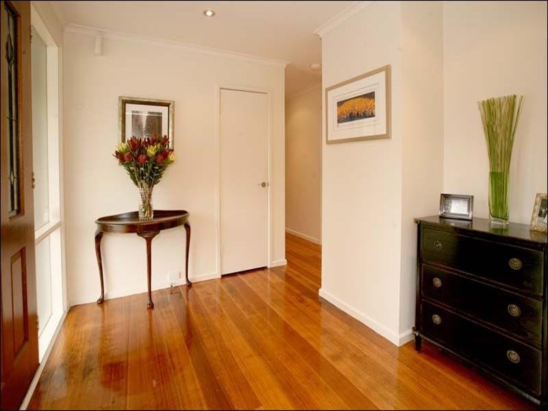 18 Aintree Avenue, Mulgrave VIC 3170