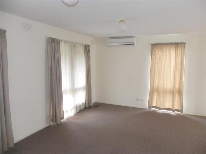 19 Wildwood Place, Mulgrave VIC 3170