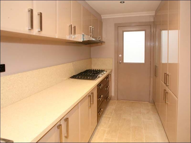 98 Glen Tower Drive, Glen Waverley VIC 3150