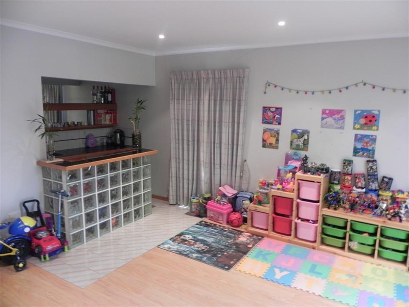 14 Kirrum Close, Wantirna South VIC 3152