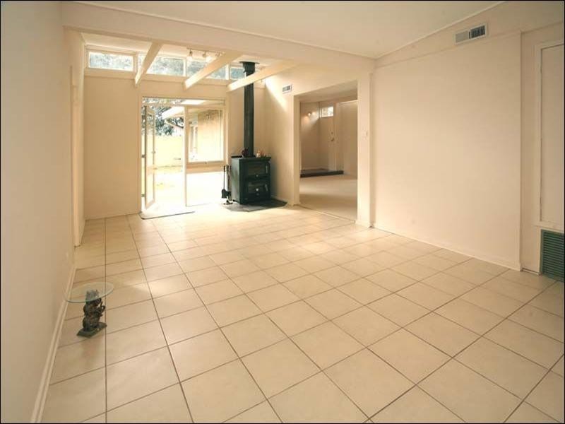 127 Springvale Road, Glen Waverley VIC 3150