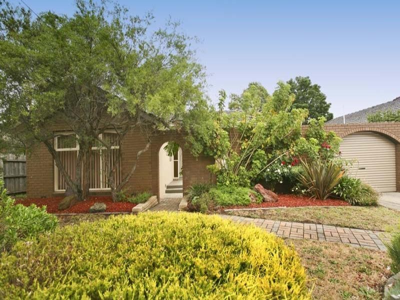 16 Entally Drive, Wheelers Hill VIC 3150