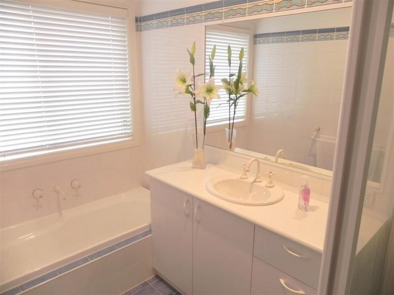 1 Lockens Avenue, Glen Waverley VIC 3150