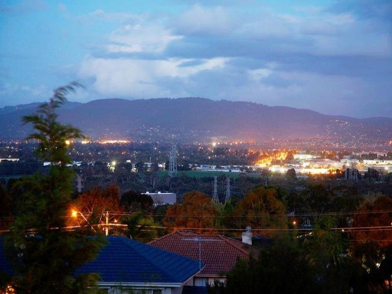 35 Strathconnan Place, Wheelers Hill VIC 3150