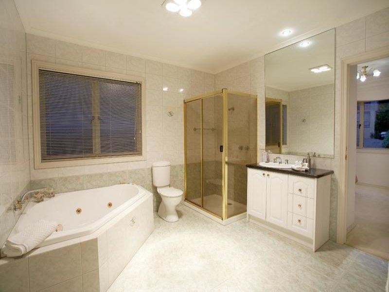 35 Strathconnan Place, Wheelers Hill VIC 3150