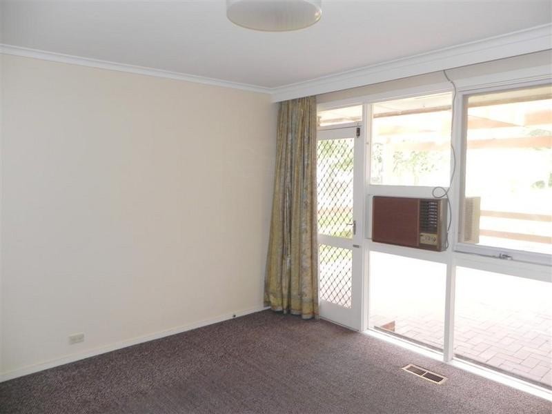 80 Hinkler Road East, Glen Waverley VIC 3150