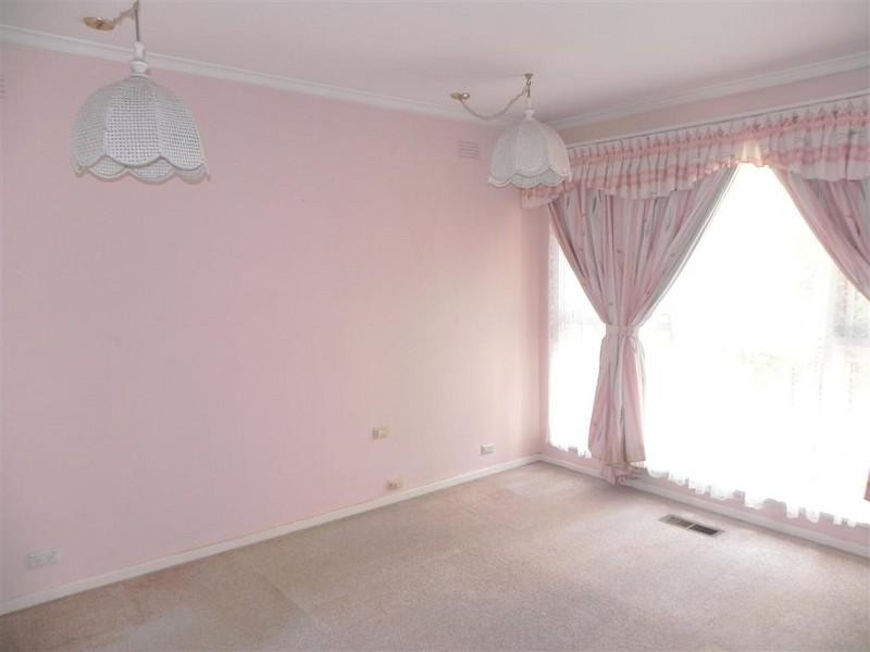 80 Hinkler Road East, Glen Waverley VIC 3150