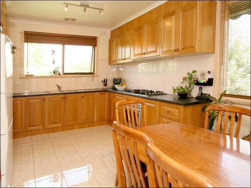 24 Kambara Drive, Mulgrave VIC 3170