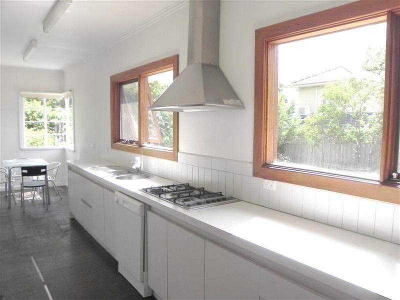 39 Grandview Road, Chadstone VIC 3148