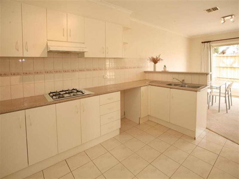 9/56-58 Kanooka Grove, Clayton VIC 3168