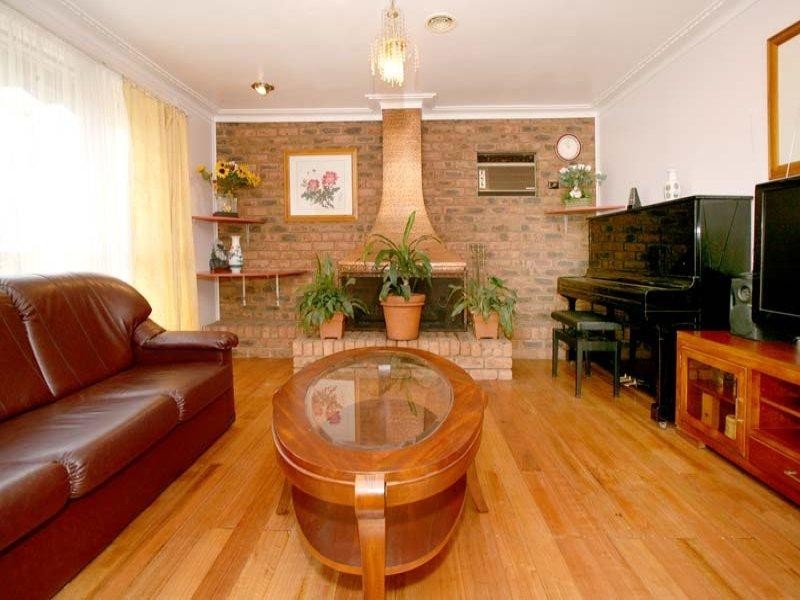 3 Kenilworth Crescent, Glen Waverley VIC 3150