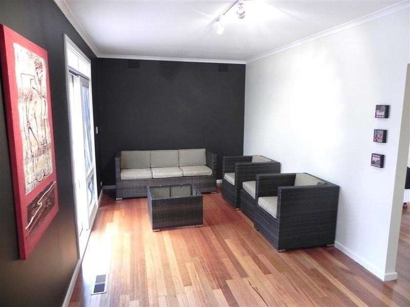 23 Garwain Parade, Glen Waverley VIC 3150