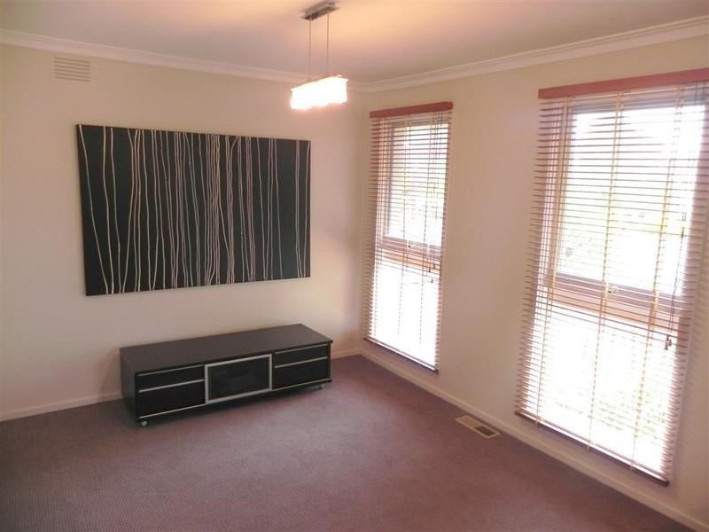 23 Garwain Parade, Glen Waverley VIC 3150