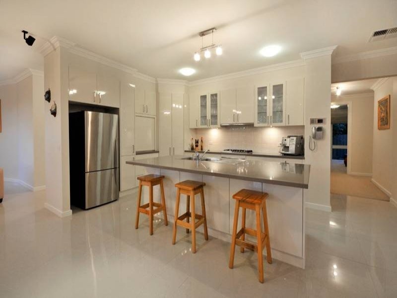 12 Redleaf Way, Wheelers Hill VIC 3150