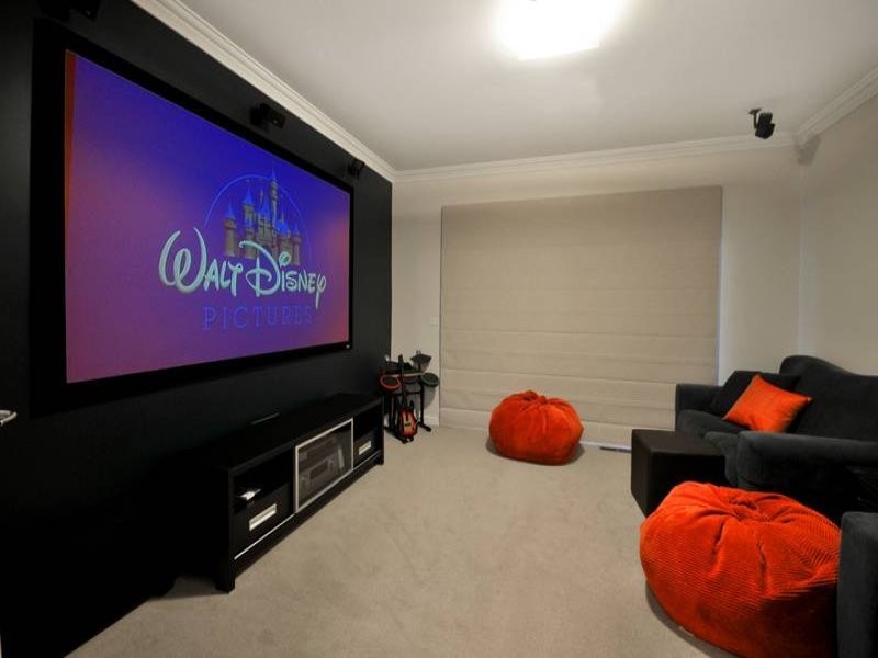 12 Redleaf Way, Wheelers Hill VIC 3150