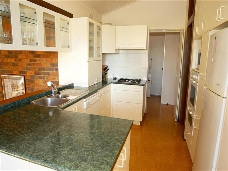 6 Wynyard Street, Glen Waverley VIC 3150