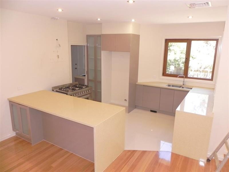 2/21 Dion Road, Glen Waverley VIC 3150