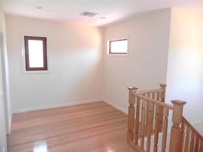 2/21 Dion Road, Glen Waverley VIC 3150