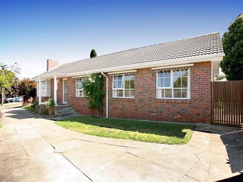 58 Glenbrook Avenue, Clayton VIC 3168