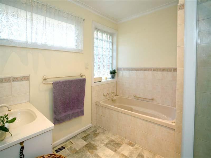 58 Glenbrook Avenue, Clayton VIC 3168