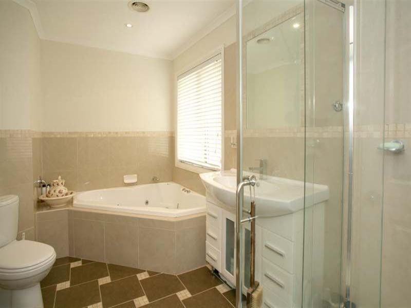 2B Abbot Court, Glen Waverley VIC 3150