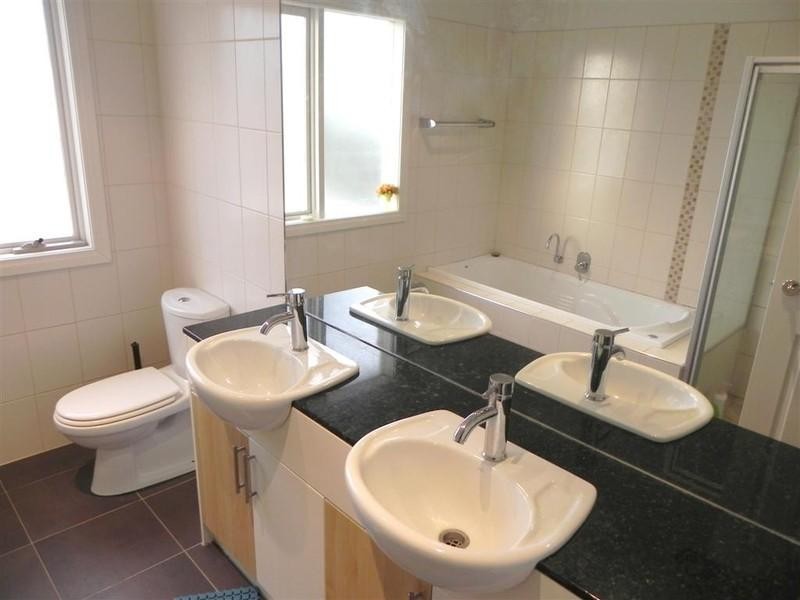 5/781 Waverley Road, Glen Waverley VIC 3150