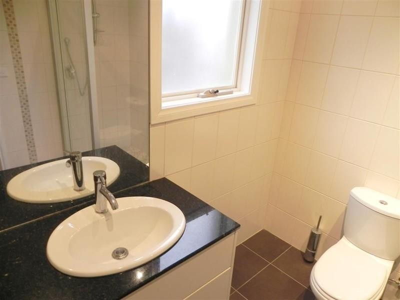 5/781 Waverley Road, Glen Waverley VIC 3150