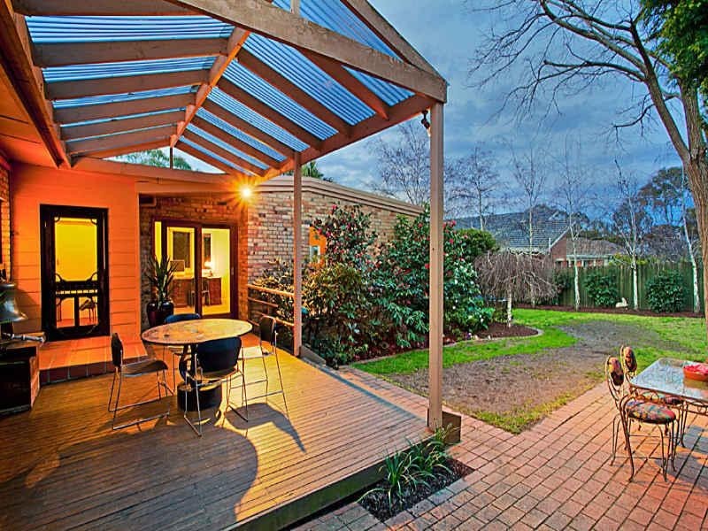 7 Highview Grove, Burwood East VIC 3151