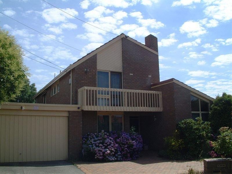 11 Brentleigh Court, Vermont South VIC 3133