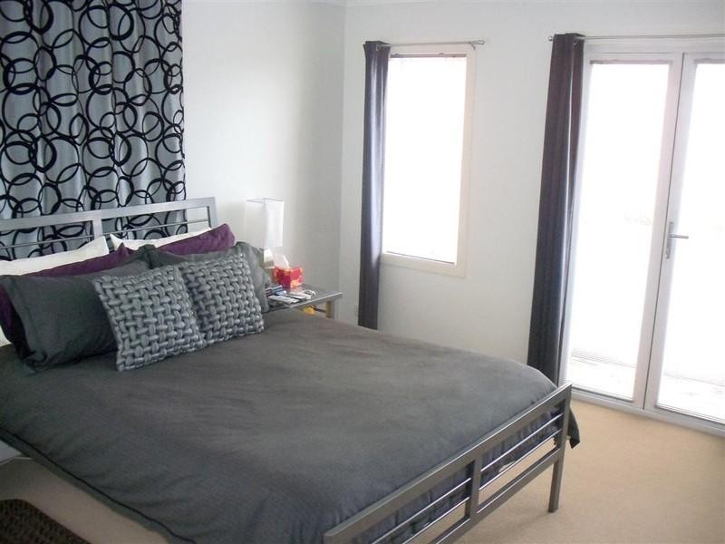 2 Tulloch Grove, Glen Waverley VIC 3150