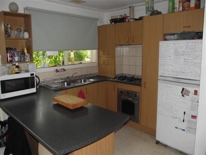 1 Kerferd Road, Glen Waverley VIC 3150