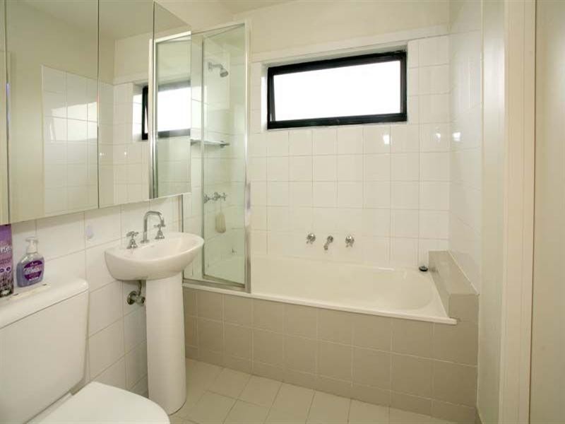 22/1 Monash Green Drive, Clayton VIC 3168