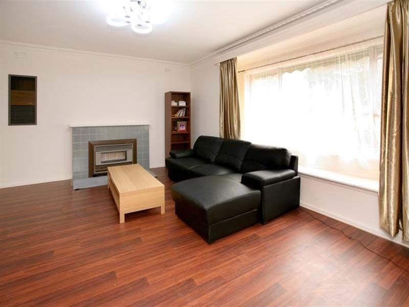 4 Rocklands Road, Ashwood VIC 3147