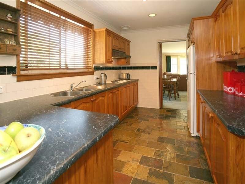 141 Windella Crescent, Glen Waverley VIC 3150