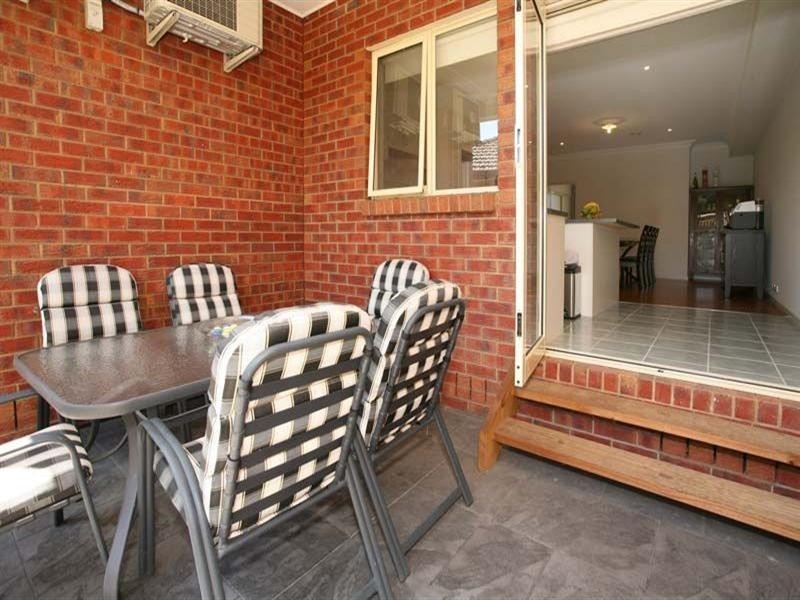 1/15 Belmont Road, Glen Waverley VIC 3150