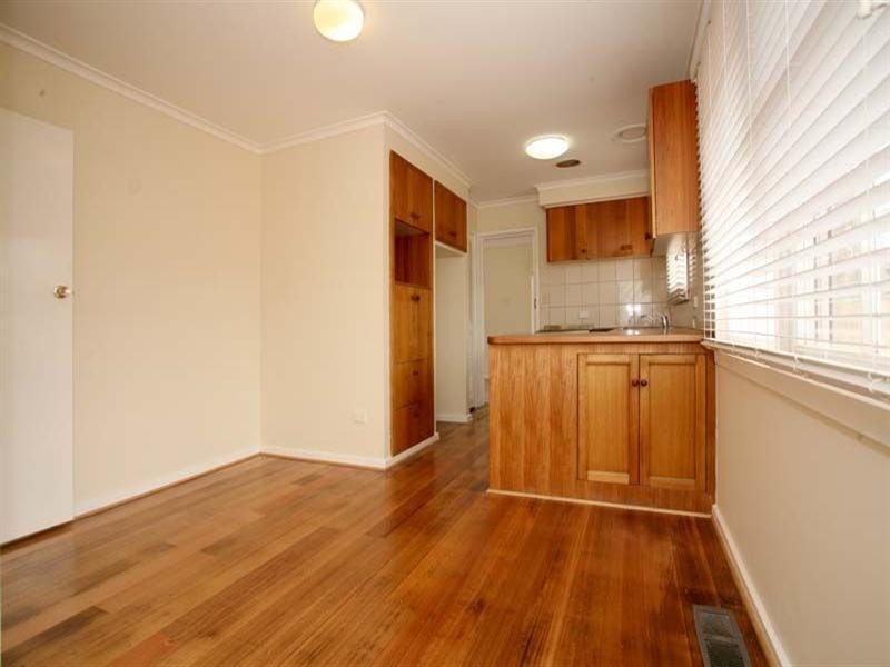 76 Glen Tower Drive, Glen Waverley VIC 3150