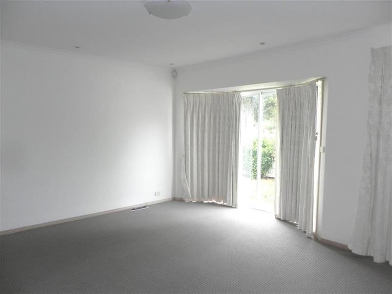 55 Medina Road, Glen Waverley VIC 3150