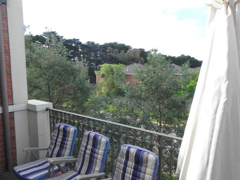 21/60 Avendon Boulevard, Glen Waverley VIC 3150