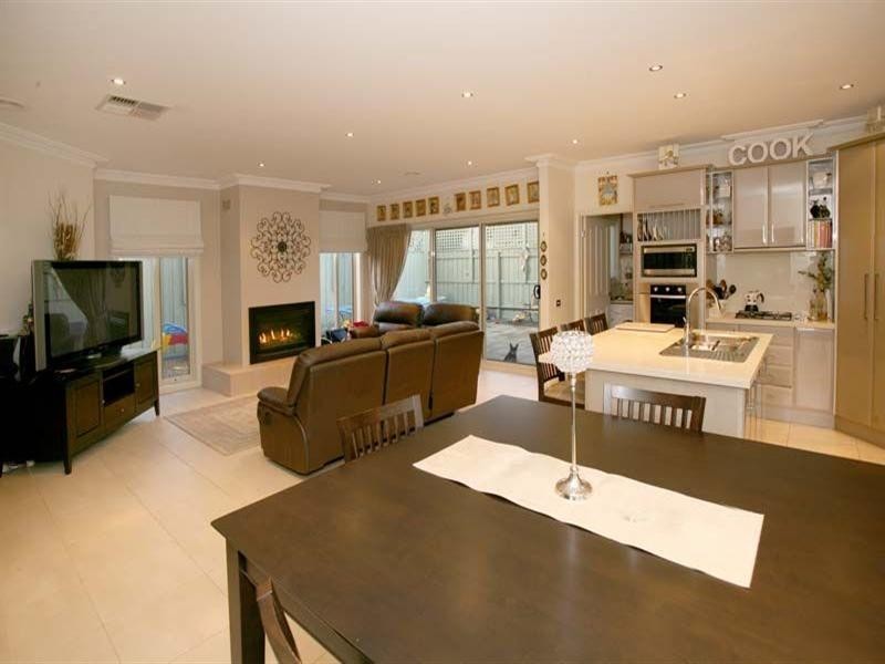 2/8 Glencairn Street, Mulgrave VIC 3170