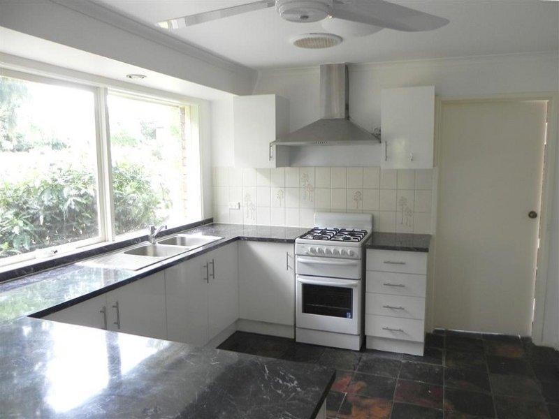 72 Shepherd Road, Glen Waverley VIC 3150