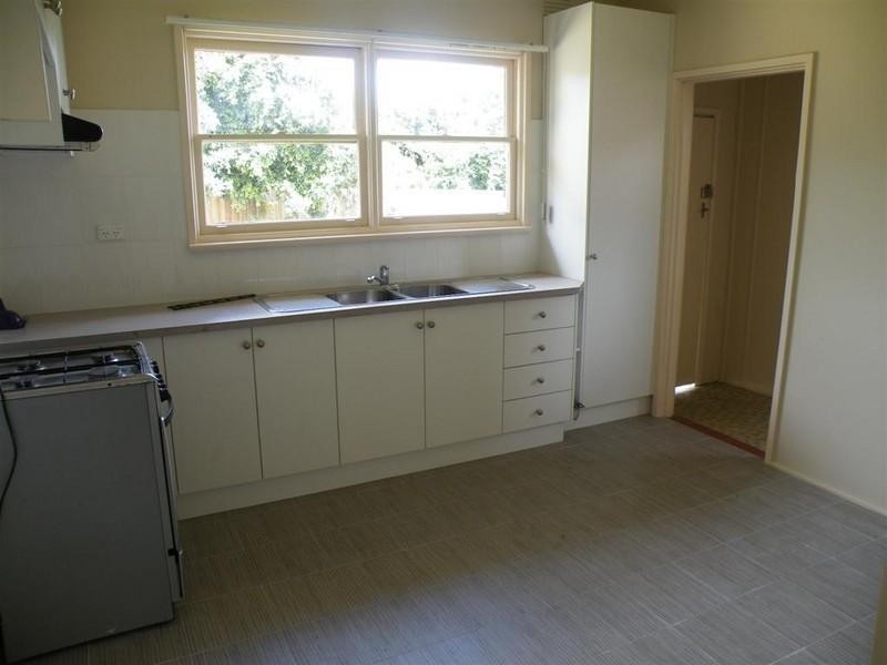 1 Sellers Street, Glen Waverley VIC 3150