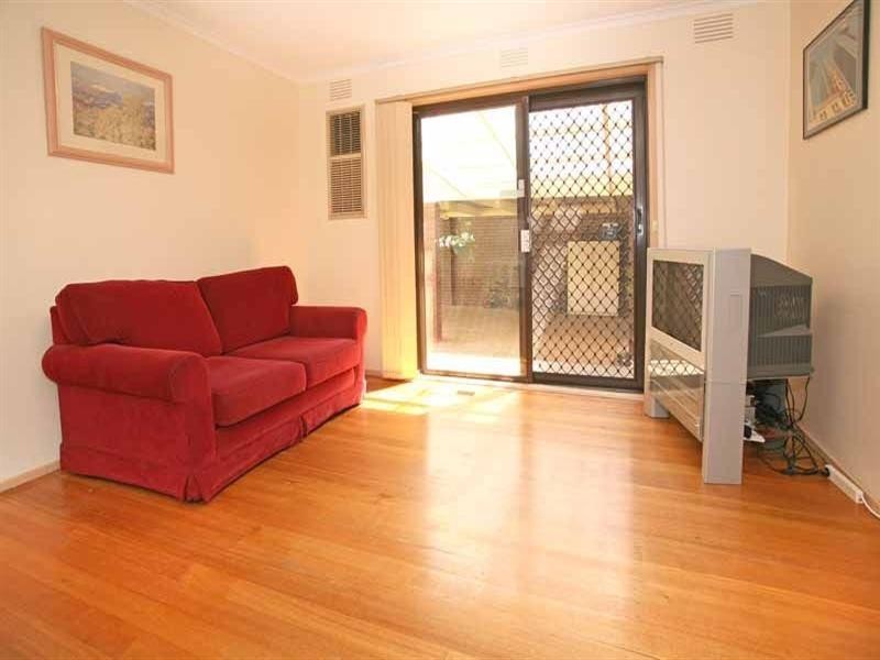 87 King Arthur Drive, Glen Waverley VIC 3150