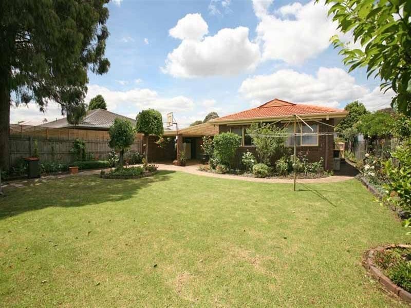 87 King Arthur Drive, Glen Waverley VIC 3150