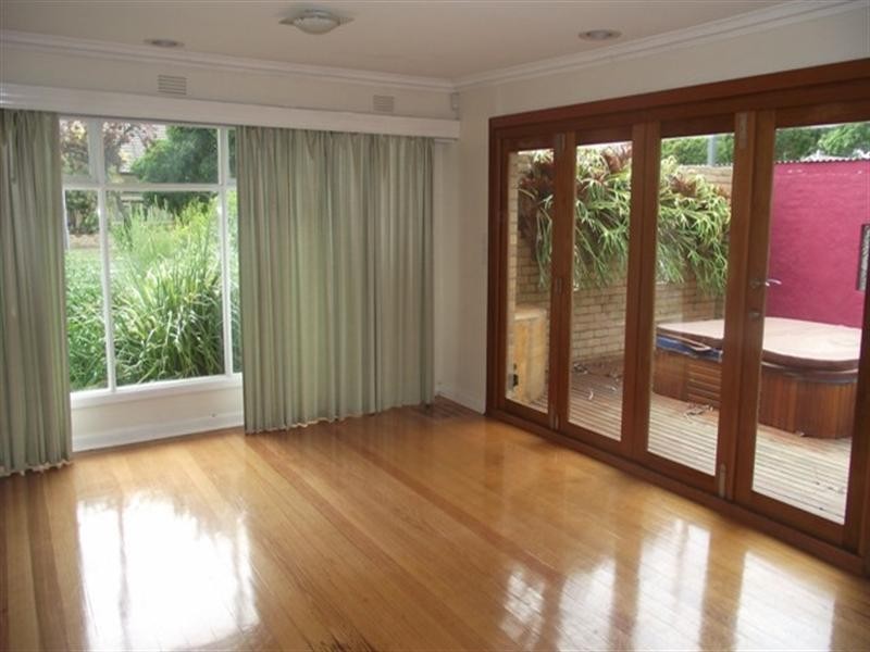 16 Carson Street, Mulgrave VIC 3170