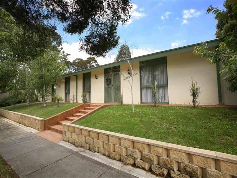 238 Gallaghers Road, Glen Waverley VIC 3150