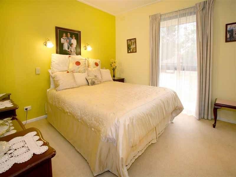 238 Gallaghers Road, Glen Waverley VIC 3150
