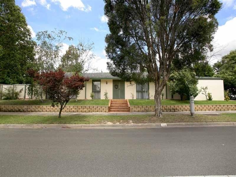 238 Gallaghers Road, Glen Waverley VIC 3150