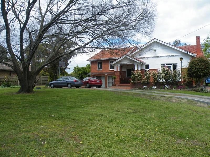 16 Mason Street, Ferntree Gully VIC 3156