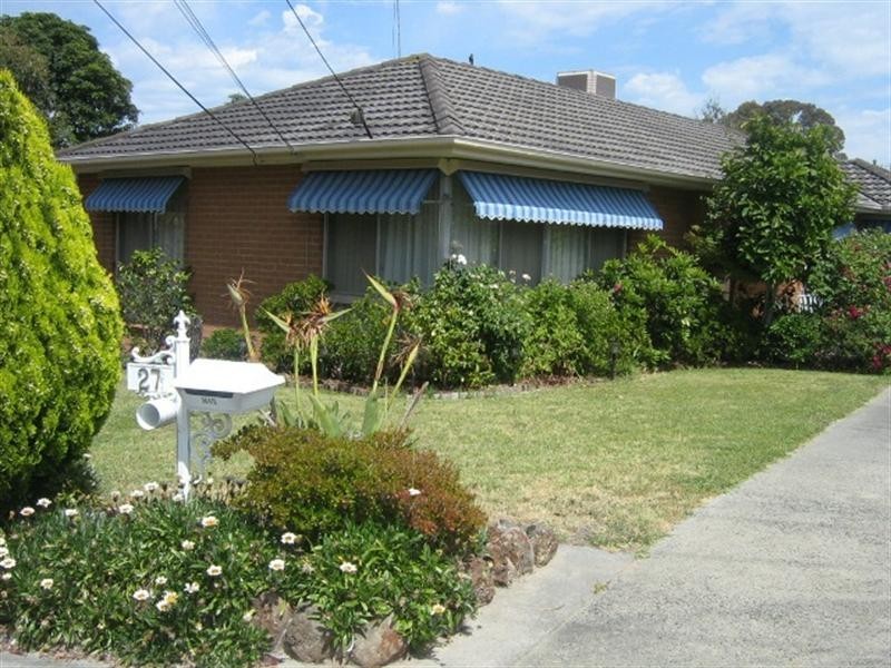 27 Mantova Drive, Wheelers Hill VIC 3150