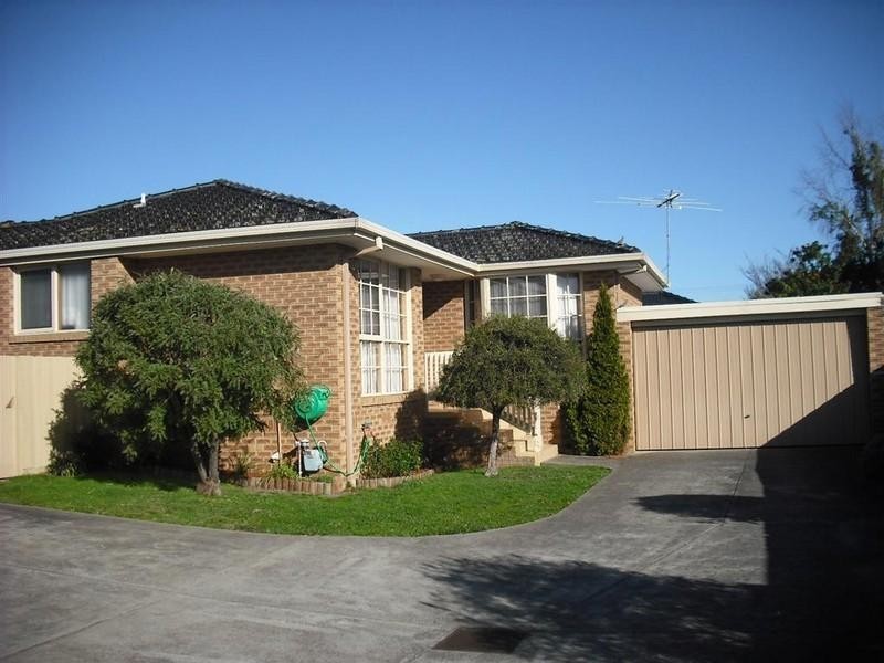 2/5 Waratah Street, Glen Waverley VIC 3150